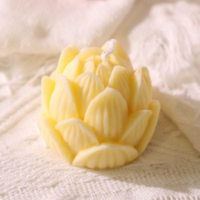 Lotus Aromatherapy Candle (Pack of 3)    -by Graphitsi